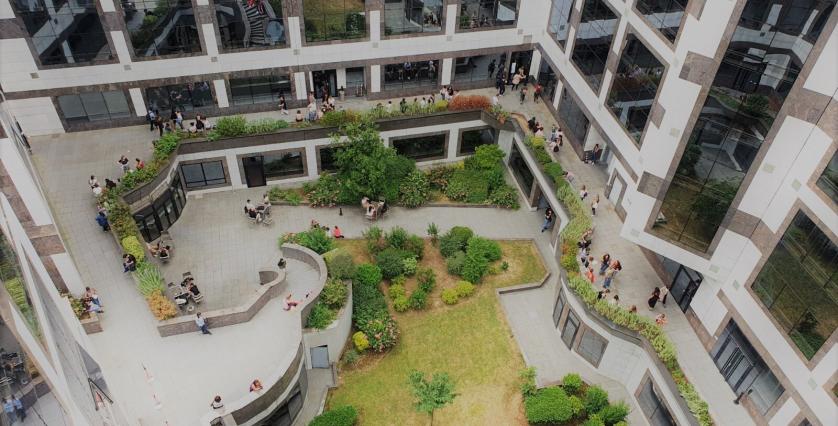 Élément décoratif -  patio de l'Ofpra